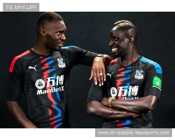 英超球队图片：英超球队的官方队服和球员照片